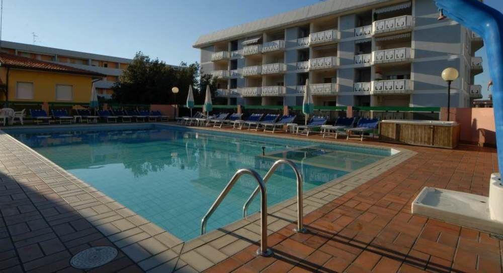 Hotel Amburgo Bibione Eksteriør bilde