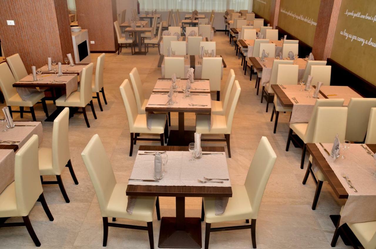 Hotel Amburgo Bibione Eksteriør bilde