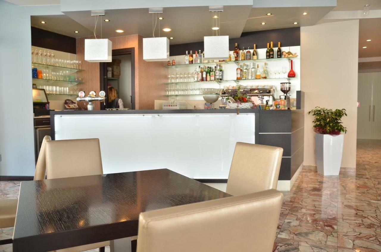 Hotel Amburgo Bibione Eksteriør bilde