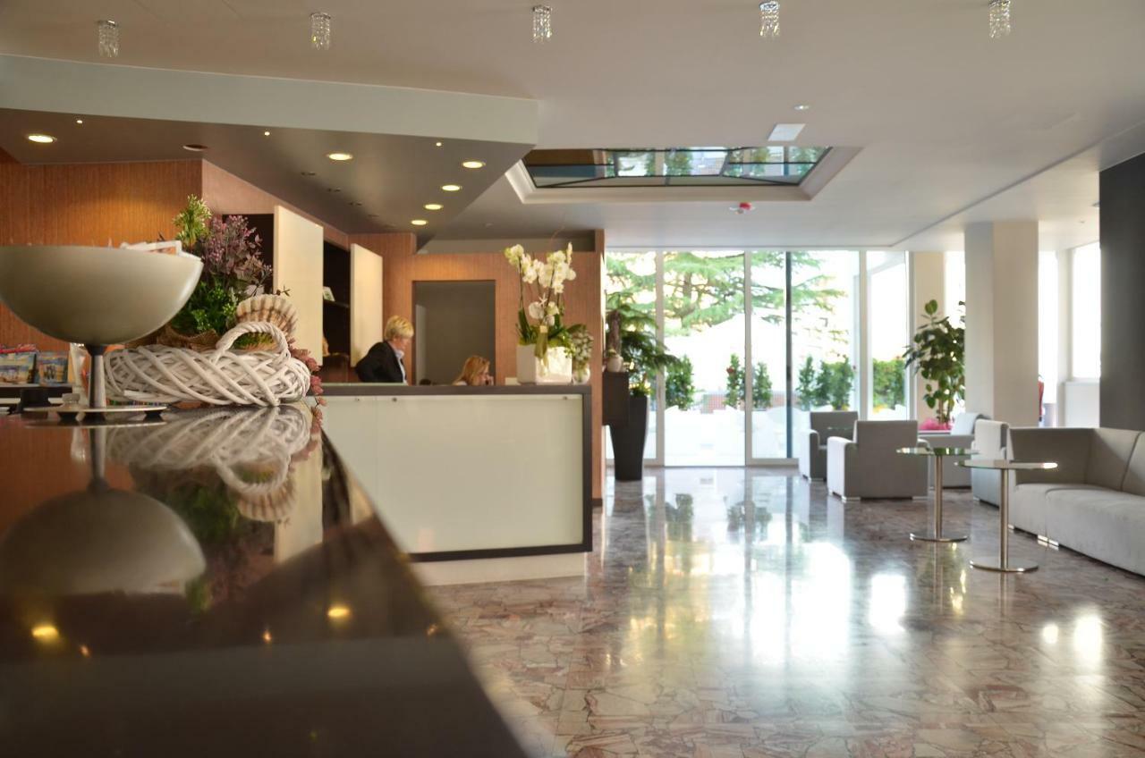 Hotel Amburgo Bibione Eksteriør bilde